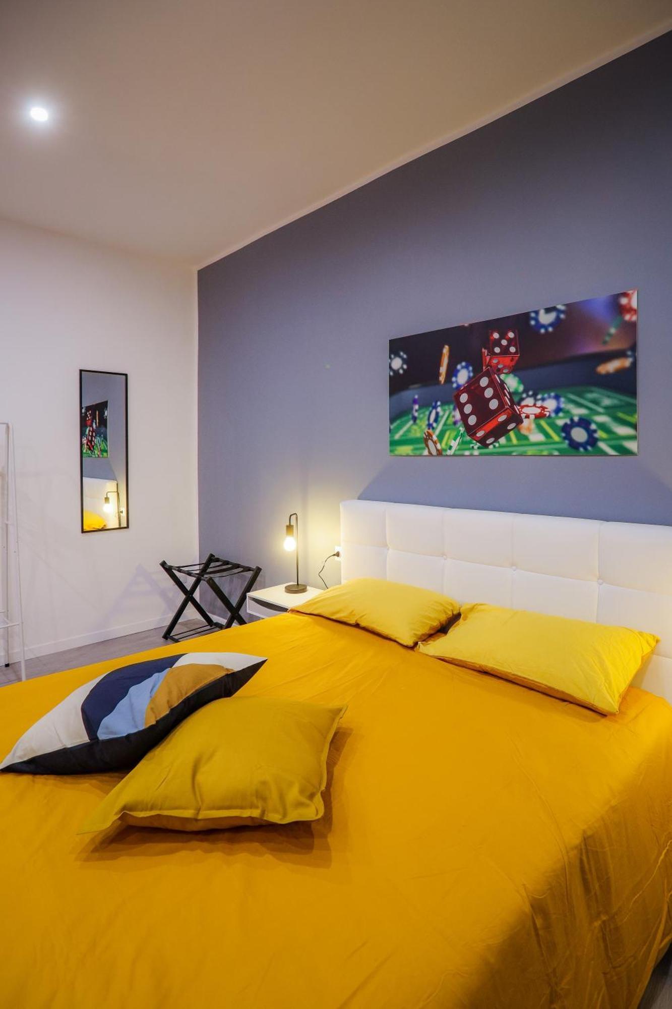 Napoli Games Apartments By Dimorra Luaran gambar
