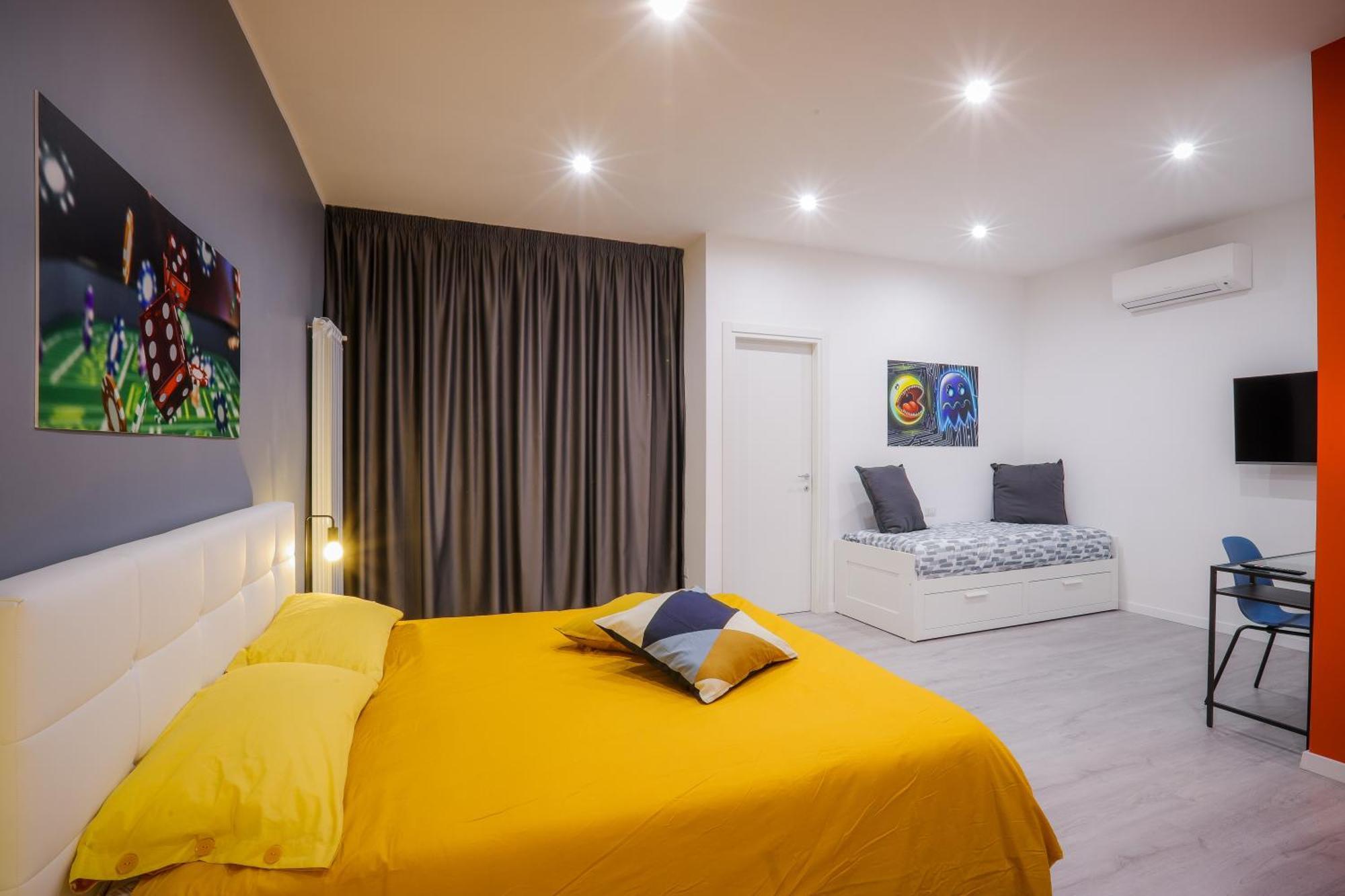 Napoli Games Apartments By Dimorra Luaran gambar